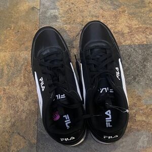 Fila Men's Black and White Sneakers